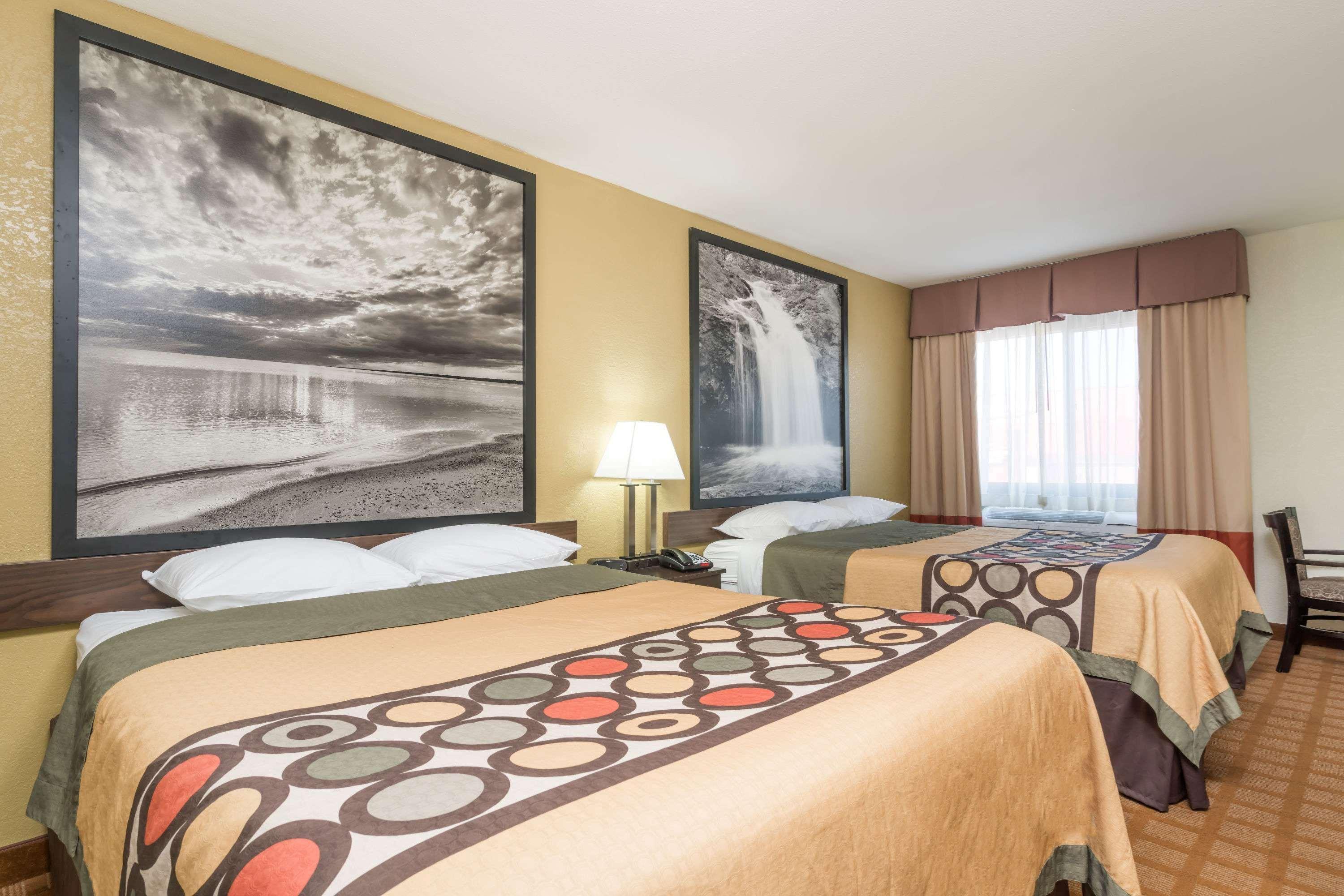 Hotel Super 8 By Wyndham Rice Lake Exteriér fotografie
